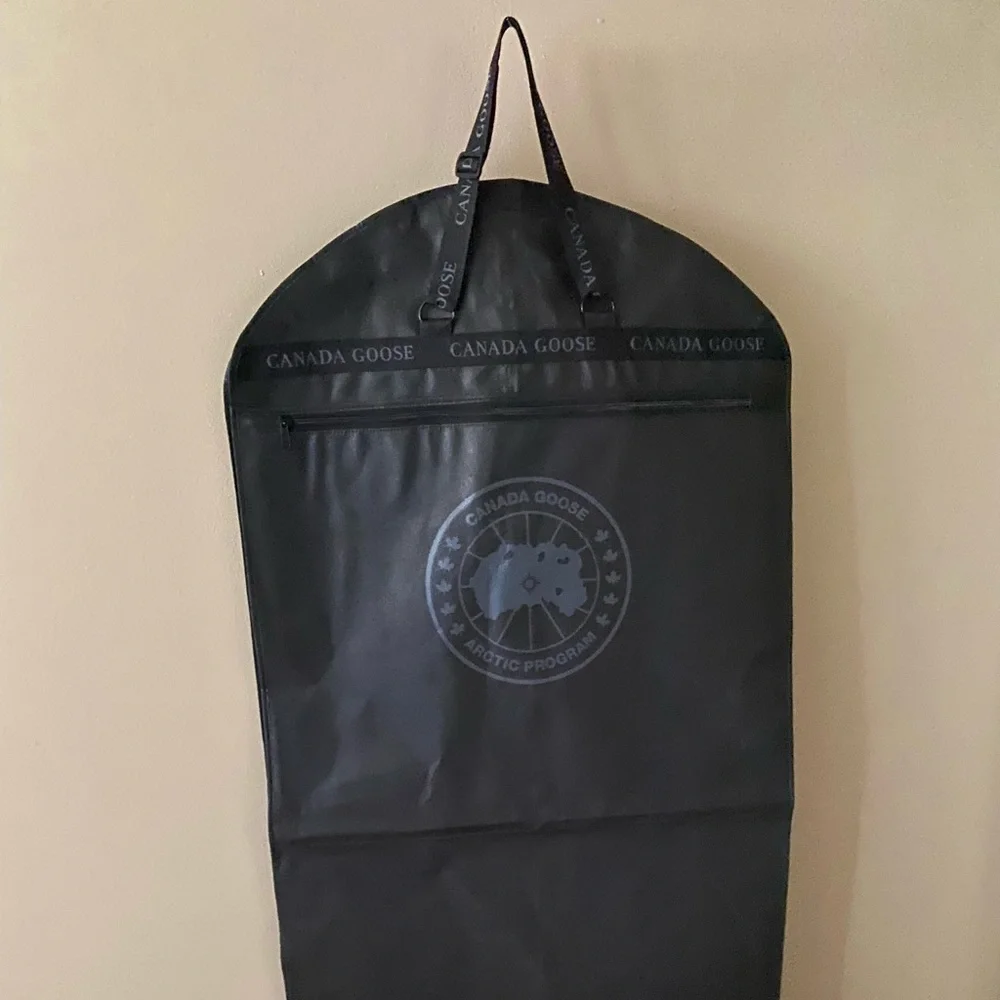 Canada Goose Garment bag